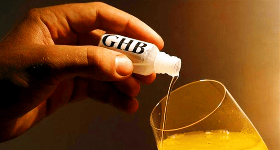 听线万网友:他们是救人的菩萨3名大学生用自来水冒充 “(图5) 听线万网友:他们是救人的菩萨3名大学生用自来水冒充 “(图5)